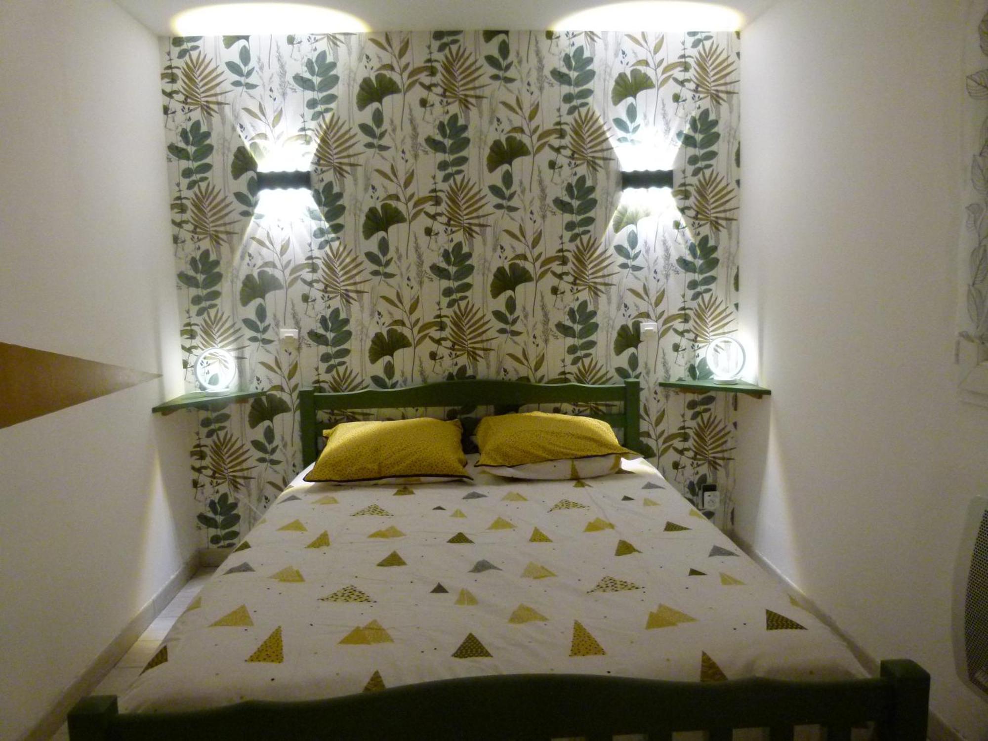 Bed and Breakfast Notre Vie La Roussas Exterior foto